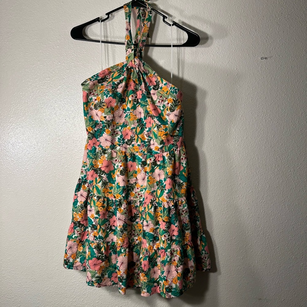 Copper Key Floral Printed
Tiered Halter Dress | Dillard's size Large - Picture 7 of 13